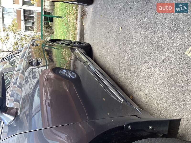 Універсал Toyota Avensis 2009 в Києві