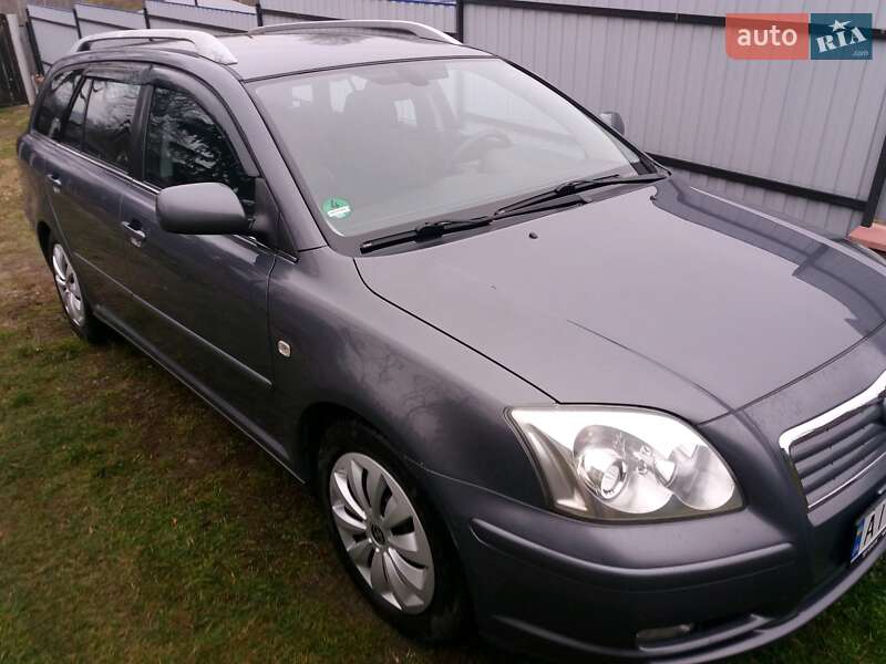 Toyota Avensis 2003