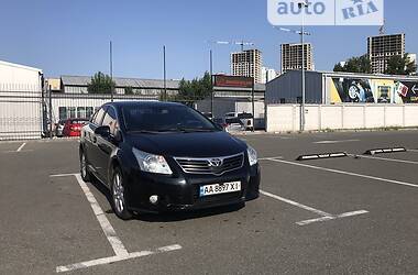 Седан Toyota Avensis 2008 в Киеве