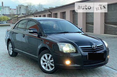 Седан Toyota Avensis 2008 в Ивано-Франковске