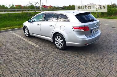 Универсал Toyota Avensis 2010 в Стрые