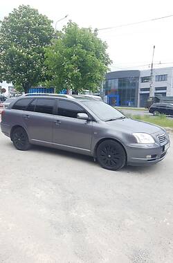 Универсал Toyota Avensis 2004 в Тернополе