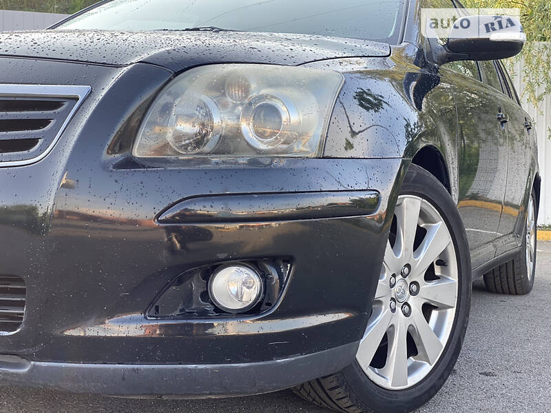 Универсал Toyota Avensis 2008 в Ужгороде