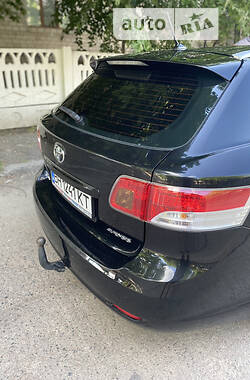 Универсал Toyota Avensis 2010 в Кодыме