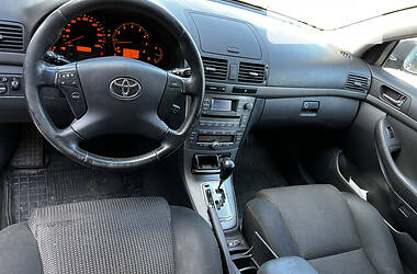 Универсал Toyota Avensis 2006 в Киеве
