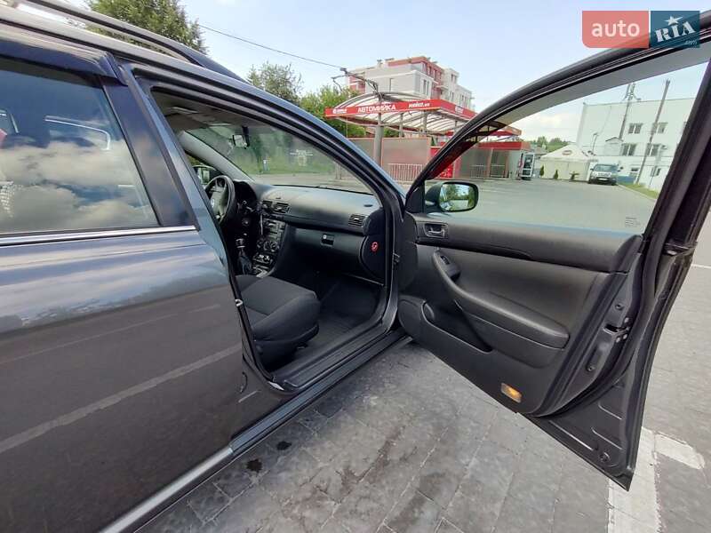 Универсал Toyota Avensis 2008 в Львове