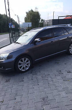 Універсал Toyota Avensis 2007 в Чернівцях