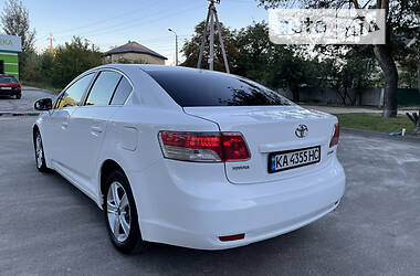 Седан Toyota Avensis 2010 в Броварах