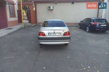 Седан Toyota Avensis 1998 в Одессе