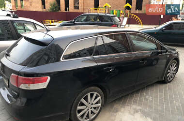 Универсал Toyota Avensis 2010 в Львове