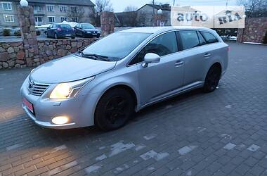 Универсал Toyota Avensis 2011 в Любешове