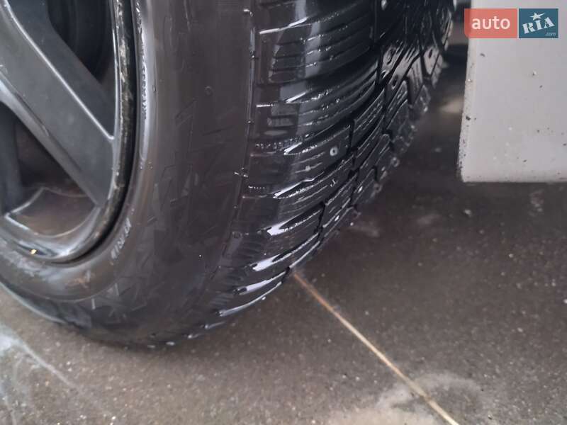 Универсал Toyota Avensis 2011 в Любешове