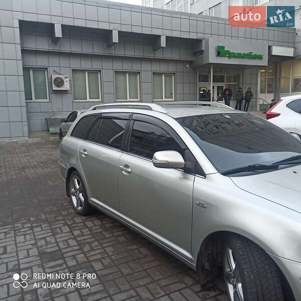 Универсал Toyota Avensis 2008 в Запорожье