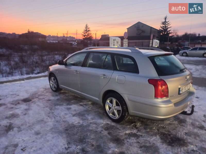 Универсал Toyota Avensis 2004 в Виннице