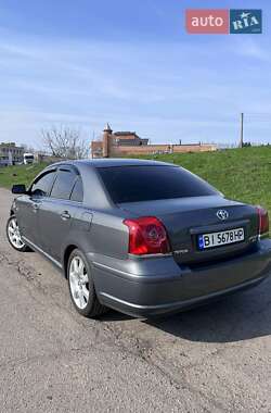 Седан Toyota Avensis 2005 в Полтаві