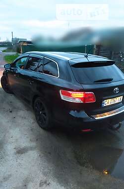 Универсал Toyota Avensis 2009 в 