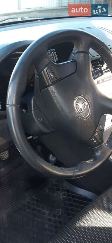 Универсал Toyota Avensis 2006 в Звягеле
