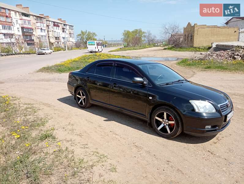 Седан Toyota Avensis 2003 в Белгороде-Днестровском