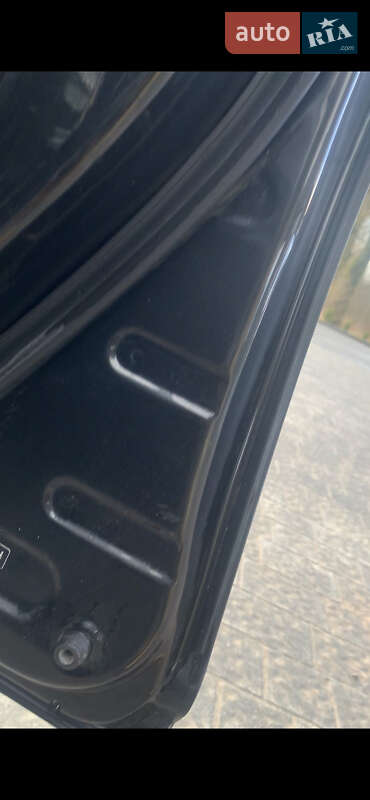 Седан Toyota Avensis 2005 в Самборе