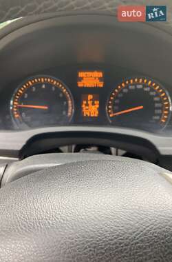 Универсал Toyota Avensis 2008 в Рени