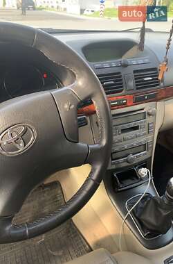 Универсал Toyota Avensis 2005 в 