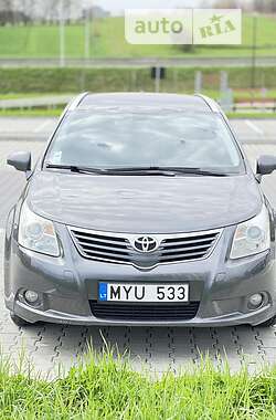 Универсал Toyota Avensis 2010 в Львове