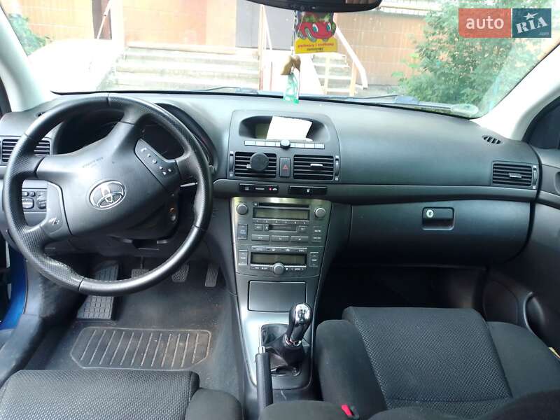 Лифтбек Toyota Avensis 2005 в Киеве фото 11 Лифтбек Toyota Avensis 2005 в Киеве