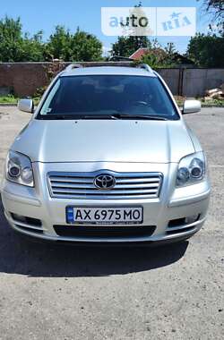 Универсал Toyota Avensis 2004 в 