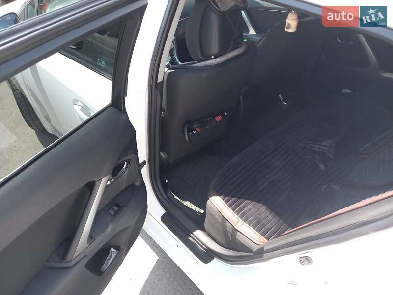 Универсал Toyota Avensis 2012 в Черкассах