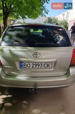 Универсал Toyota Avensis 2003 в 