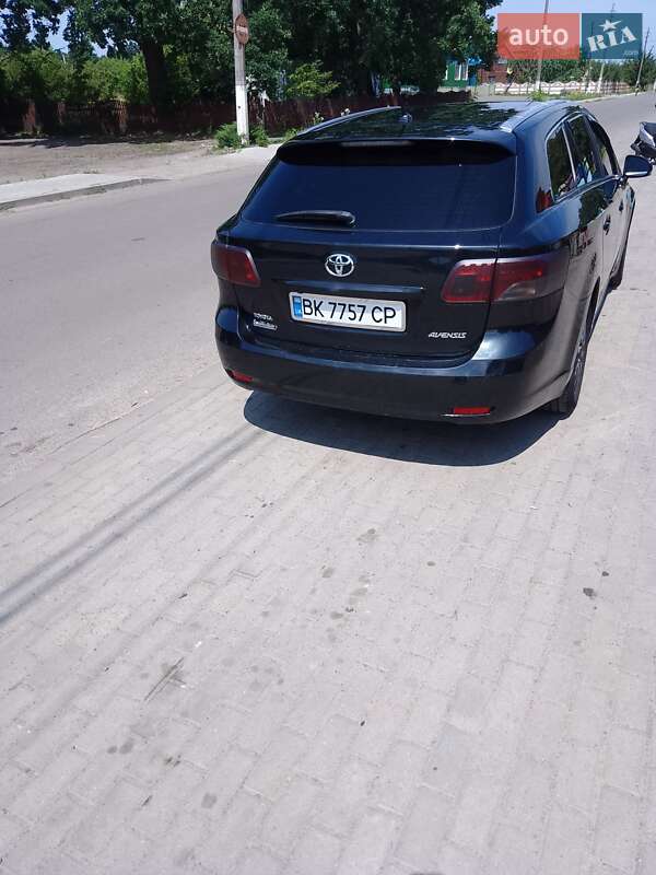Универсал Toyota Avensis 2011 в Надворной фото 15 Универсал Toyota Avensis 2011 в Надворной