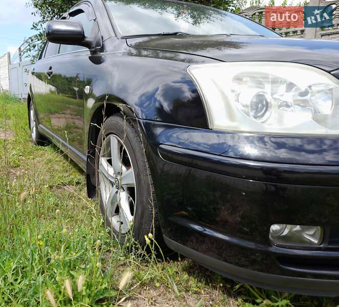 Седан Toyota Avensis 2003 в Запоріжжі