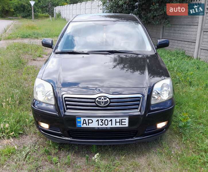 Седан Toyota Avensis 2003 в Запоріжжі