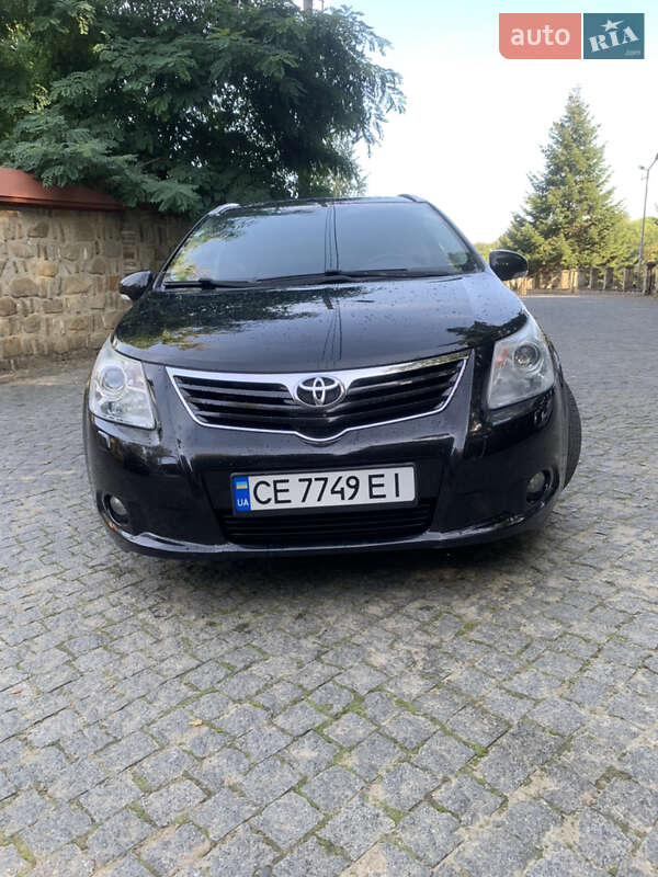 Універсал Toyota Avensis 2009 в Чернівцях