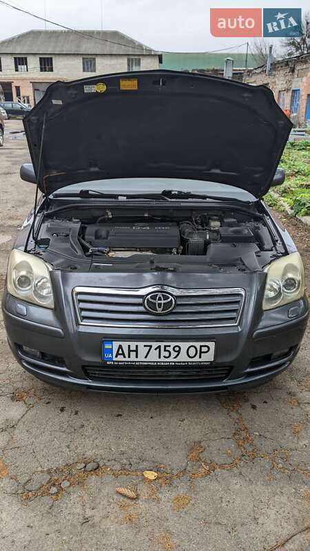 Универсал Toyota Avensis 2005 в Луцке