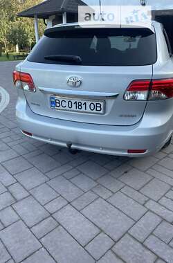 Універсал Toyota Avensis 2014 в Львові