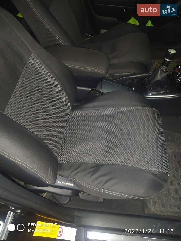 Универсал Toyota Avensis 2007 в Луцке фото 8 Универсал Toyota Avensis 2007 в Луцке