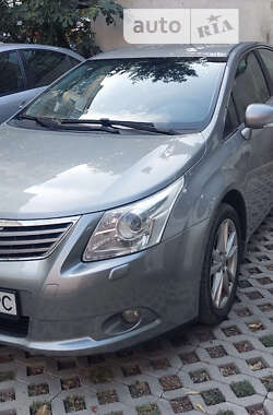 Седан Toyota Avensis 2010 в Одессе