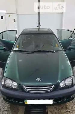 Toyota Avensis 1999
