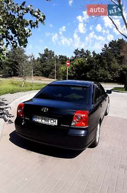 Седан Toyota Avensis 2008 в Дніпрі