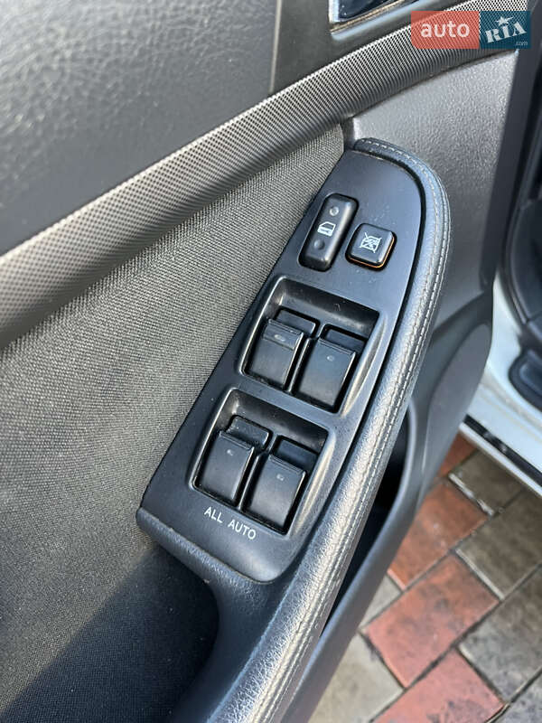 Универсал Toyota Avensis 2004 в Киеве