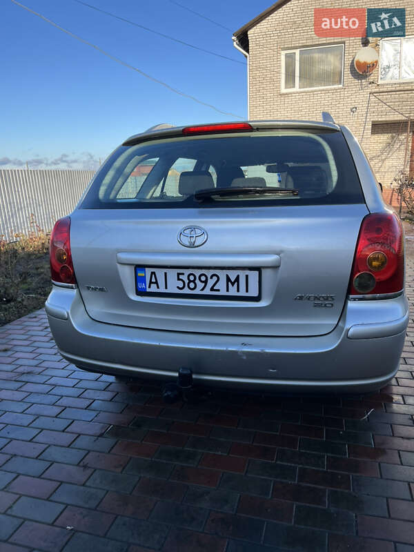 Универсал Toyota Avensis 2004 в Киеве