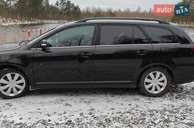 Универсал Toyota Avensis 2008 в Рокитном