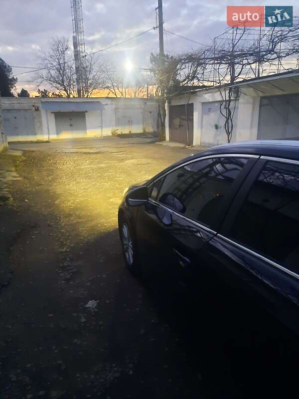 Універсал Toyota Avensis 2013 в Ізмаїлі