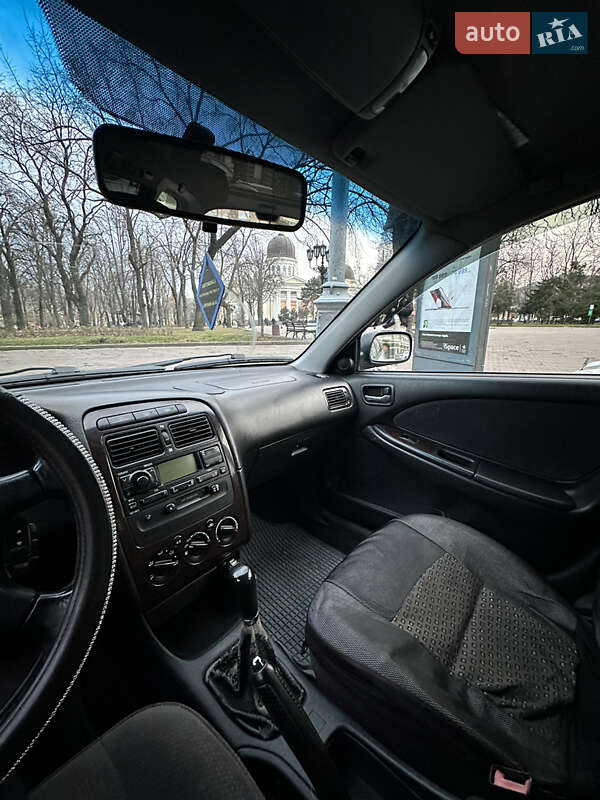 Универсал Toyota Avensis 2000 в Одессе