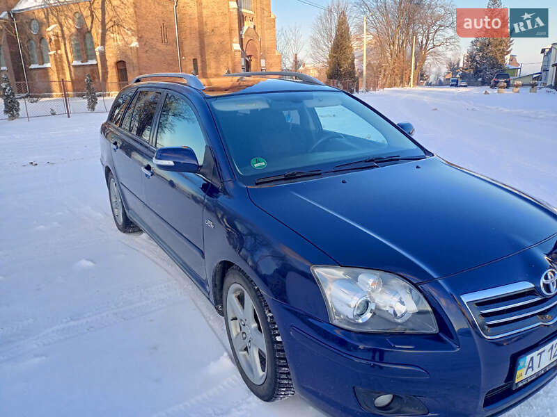Універсал Toyota Avensis 2006 в Івано-Франківську