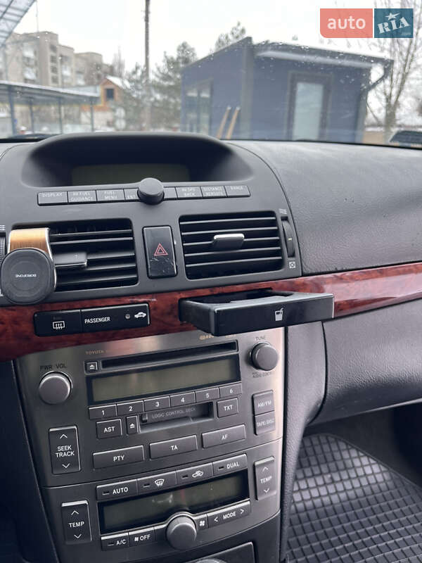 Универсал Toyota Avensis 2004 в Луцке