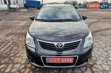 Универсал Toyota Avensis 2011 в Полтаве