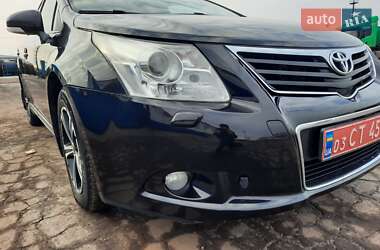 Универсал Toyota Avensis 2011 в Полтаве