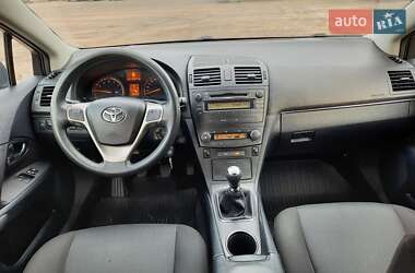 Универсал Toyota Avensis 2011 в Полтаве